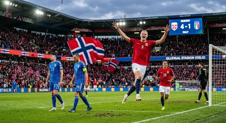 Italy vs Norway match action at San Siro, 2026 World Cup qualifier